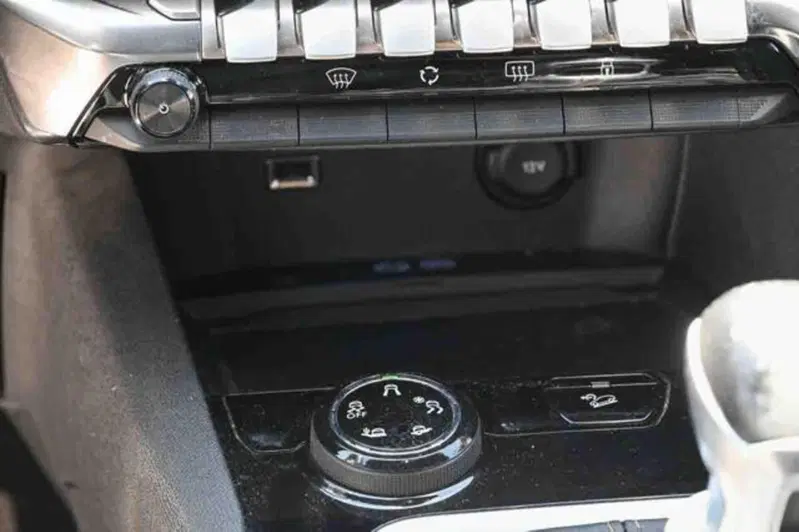 Peugeot 5008 usata a Torino (15)