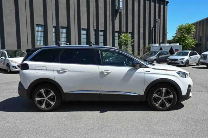 Peugeot 5008 usata a Torino (17)