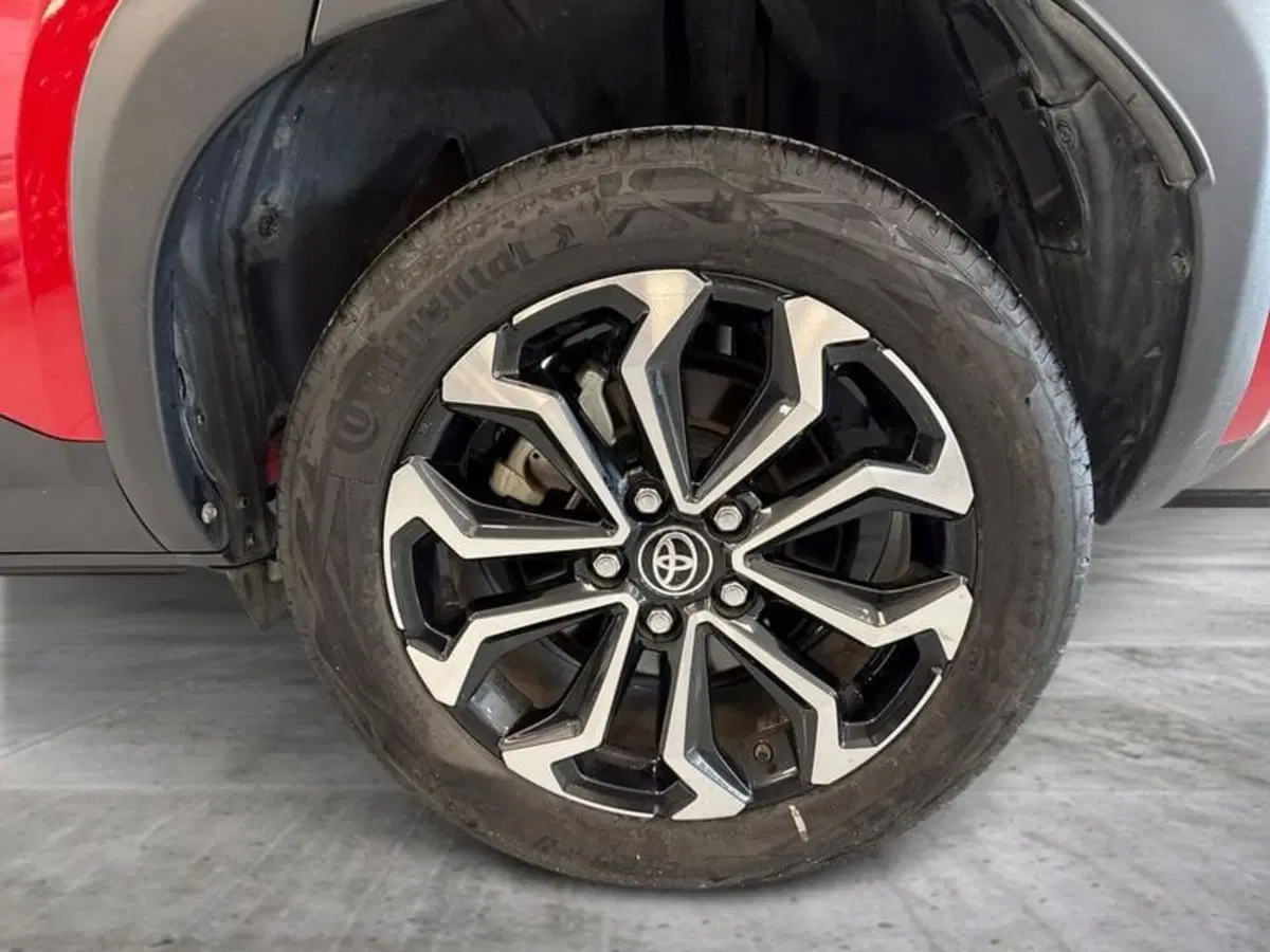 Toyota Yaris Cross usata a Prato (10)