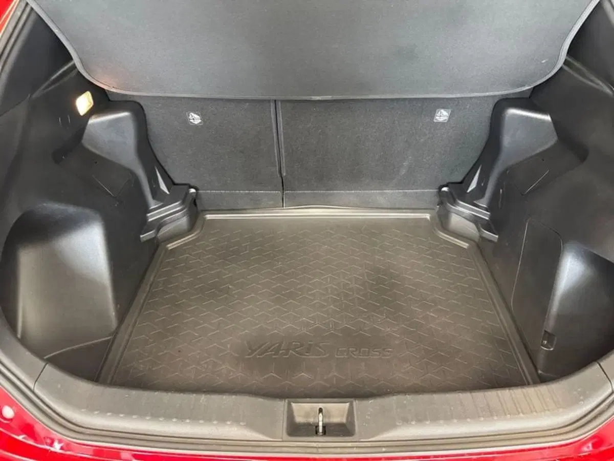 Toyota Yaris Cross usata a Prato (17)
