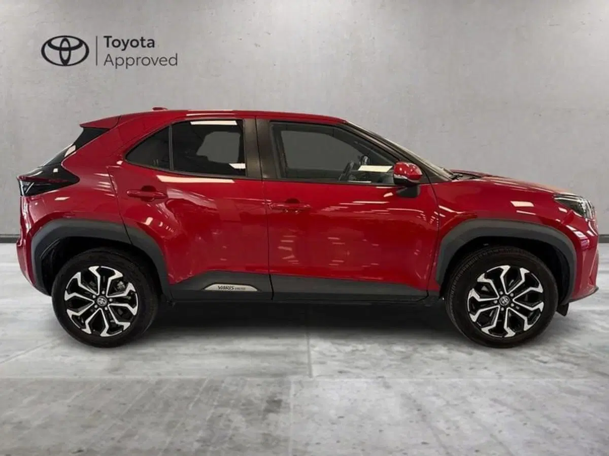 Toyota Yaris Cross usata a Prato (5)