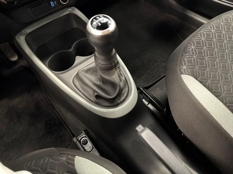 Toyota Aygo X usata a Prato (20)