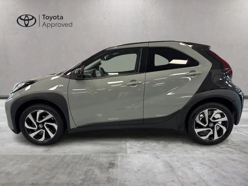 Toyota Aygo X usata a Prato (3)
