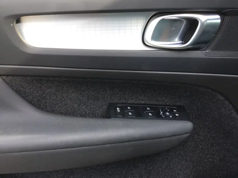 Volvo XC40 usata a Napoli (19)
