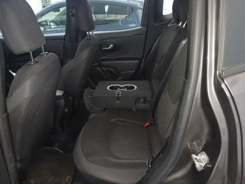 Jeep Renegade usata a Lecce (13)