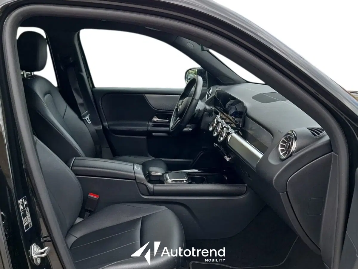 Mercedes-Benz GLB usata a Bari (8)