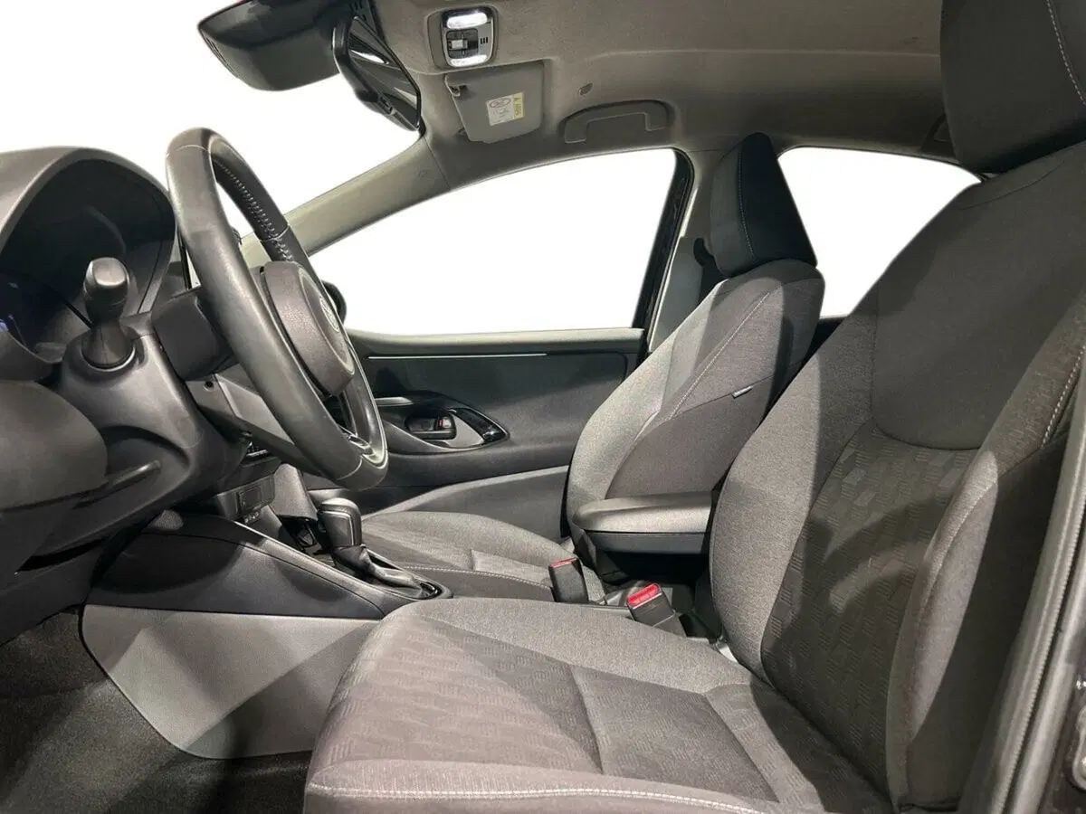 Toyota Yaris usata a Lecco (10)