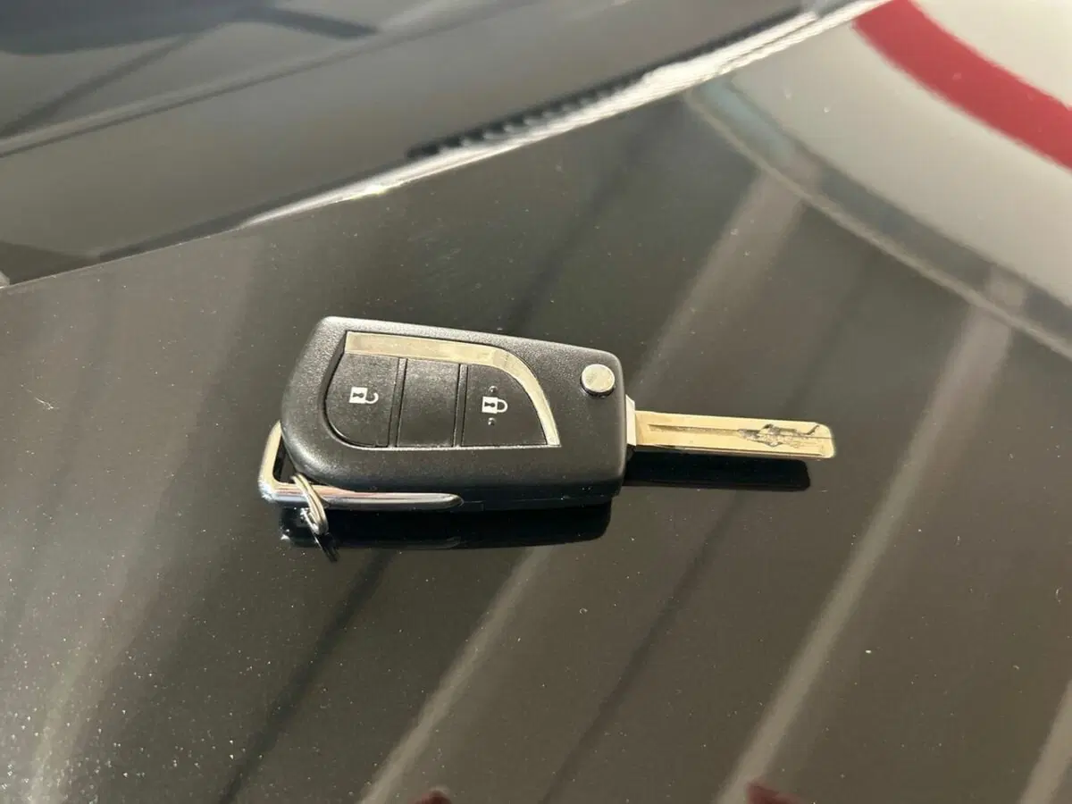 Toyota Yaris usata a Lecco (15)