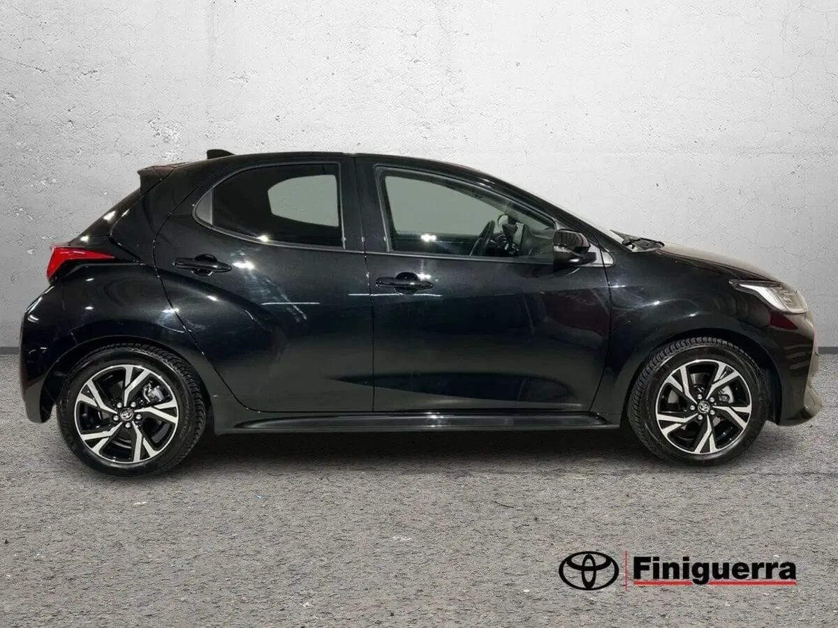 Toyota Yaris usata a Lecco (5)