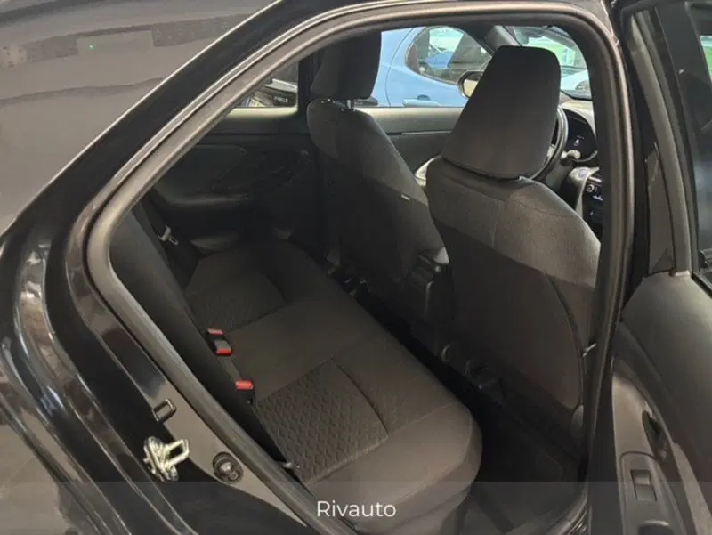 Toyota Yaris Cross usata a Como (5)