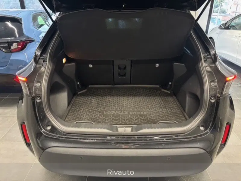 Toyota Yaris Cross usata a Como (9)