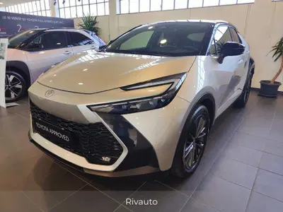 Toyota Toyota C-HR 2.0 phev Lounge Hero fwd e-cvt del 2025 usata a Como