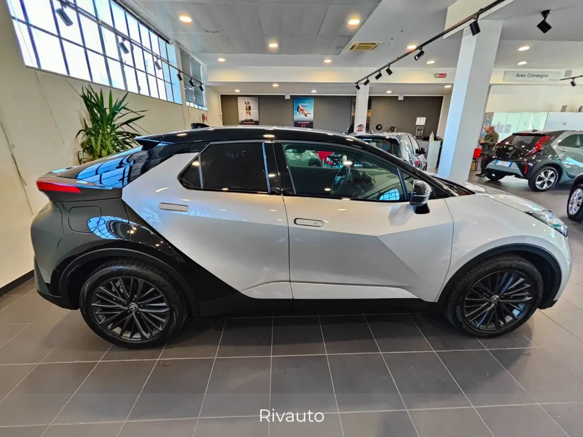 Toyota Toyota C-HR usata a Como (10)