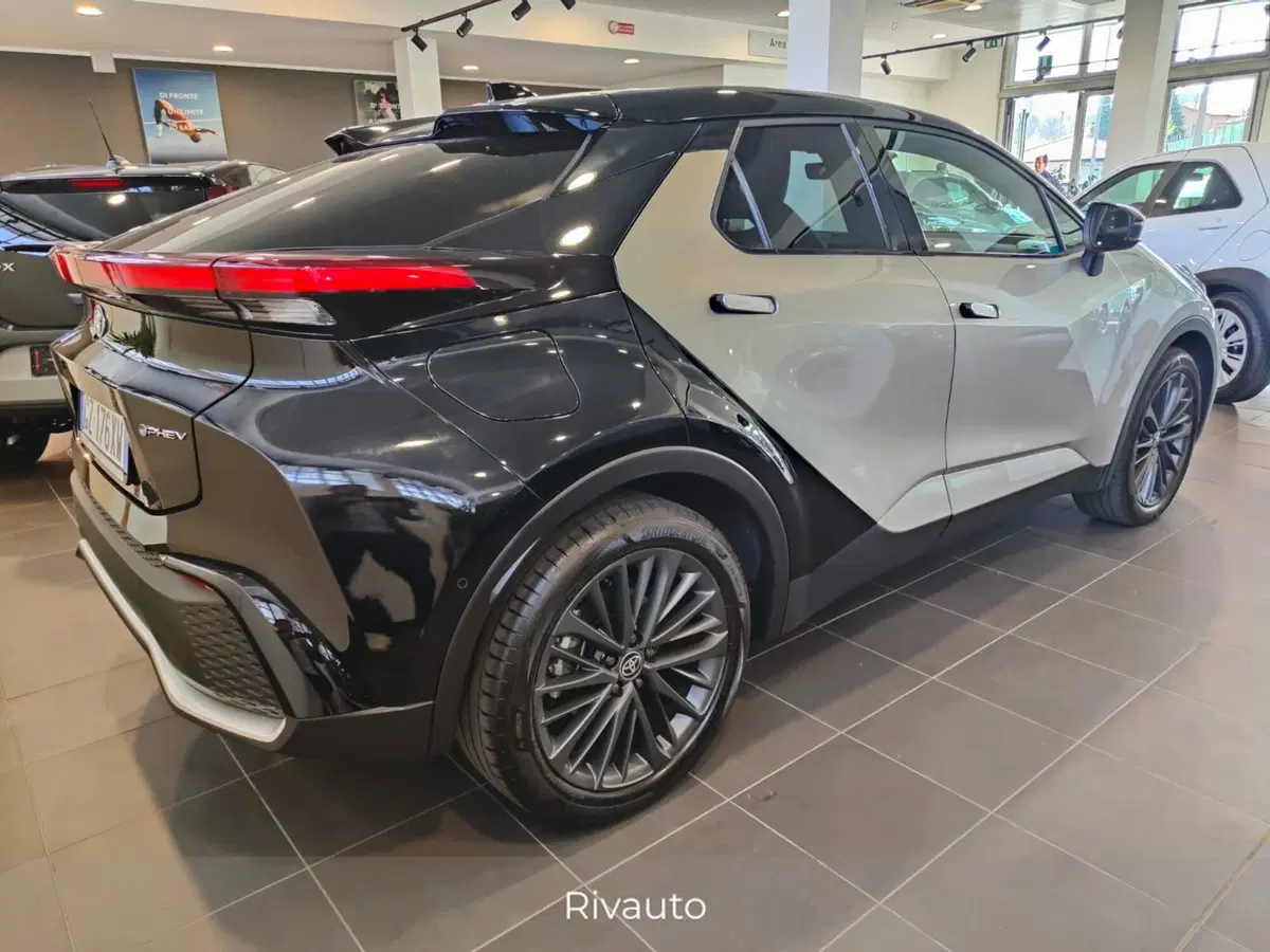 Toyota Toyota C-HR usata a Como (12)