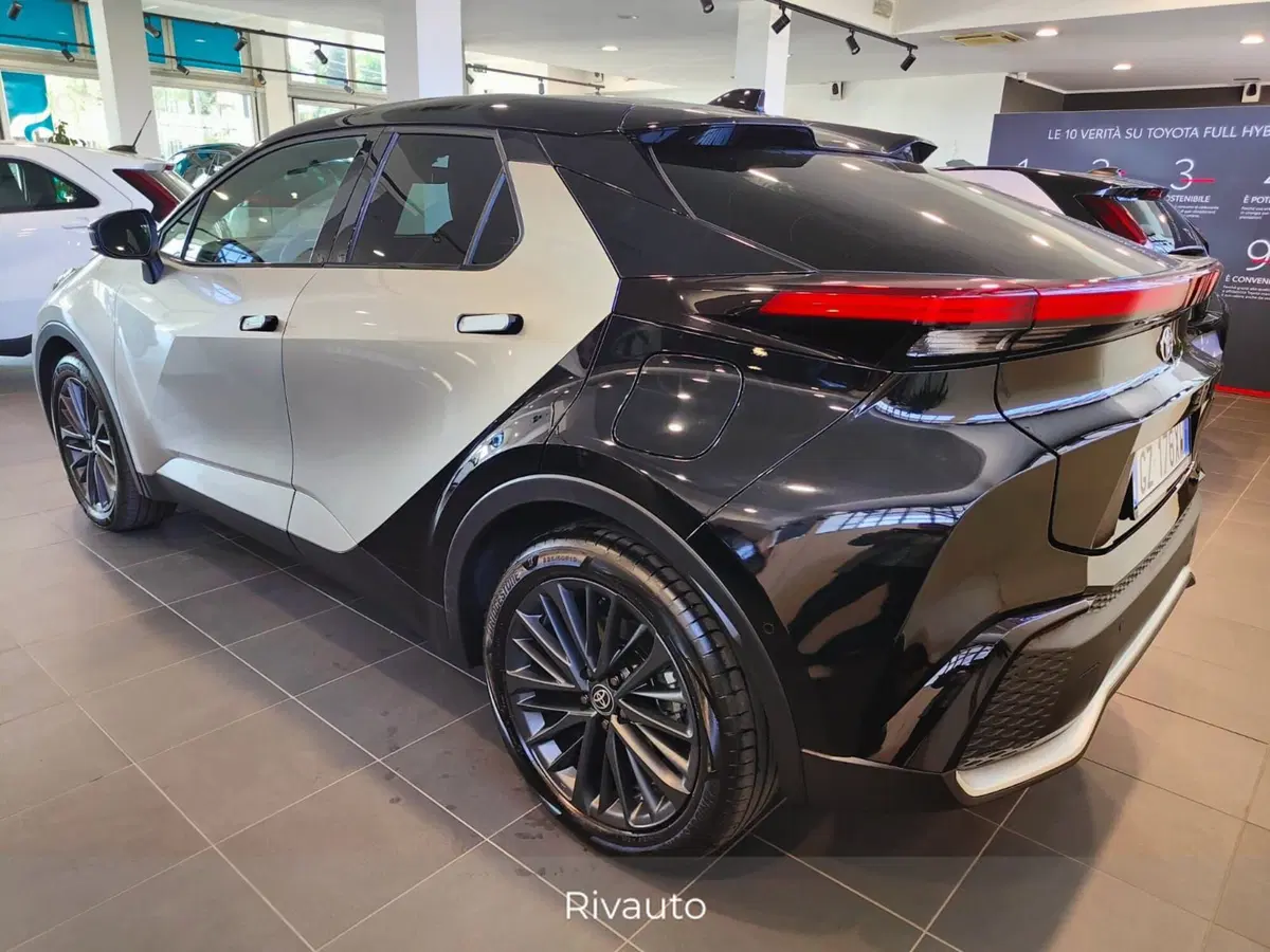 Toyota Toyota C-HR usata a Como (13)