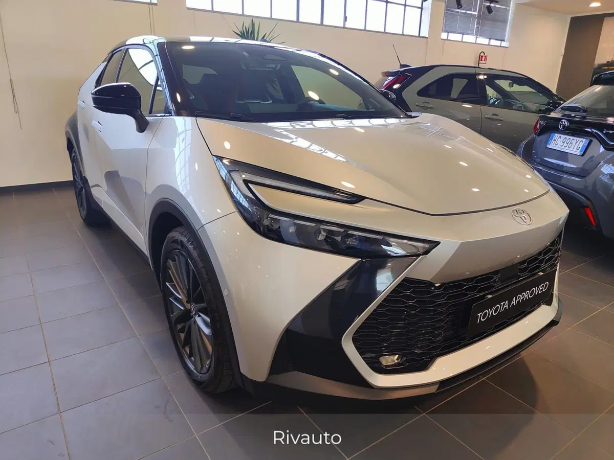 Toyota Toyota C-HR usata a Como (14)