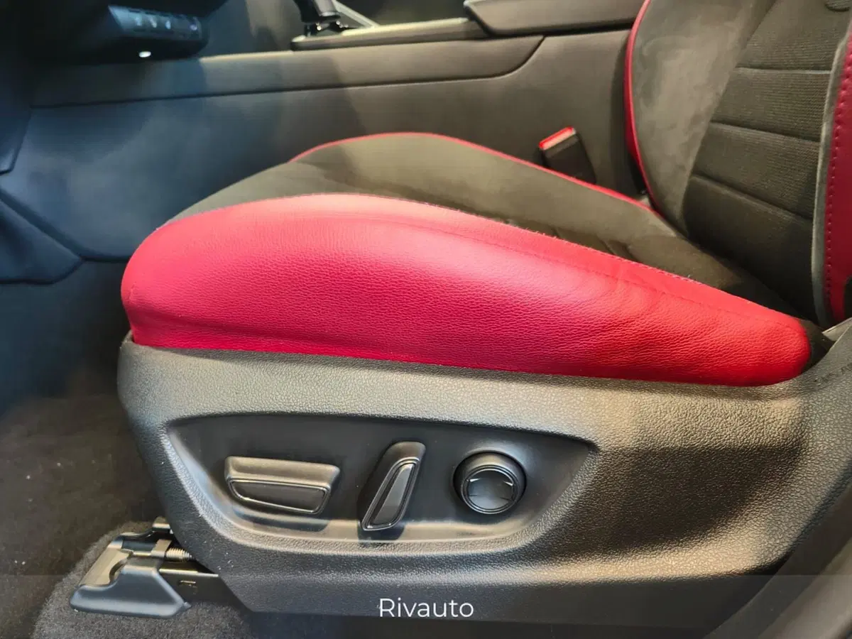 Toyota Toyota C-HR usata a Como (20)