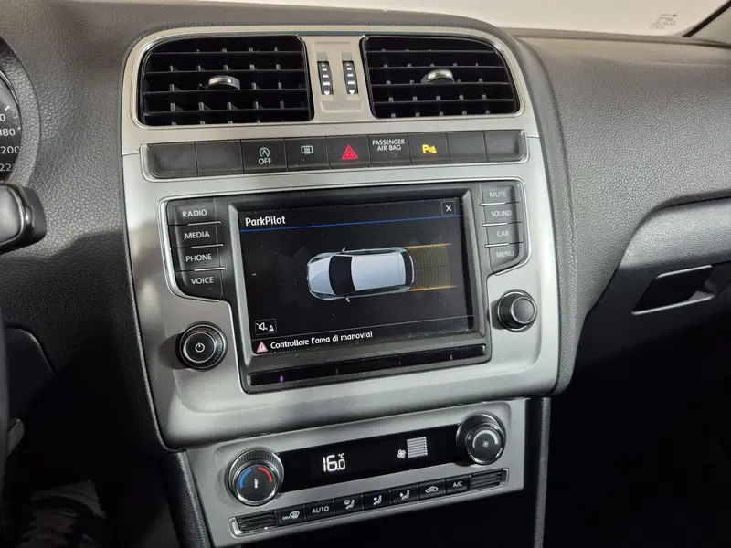 Volkswagen Polo usata a Torino (16)