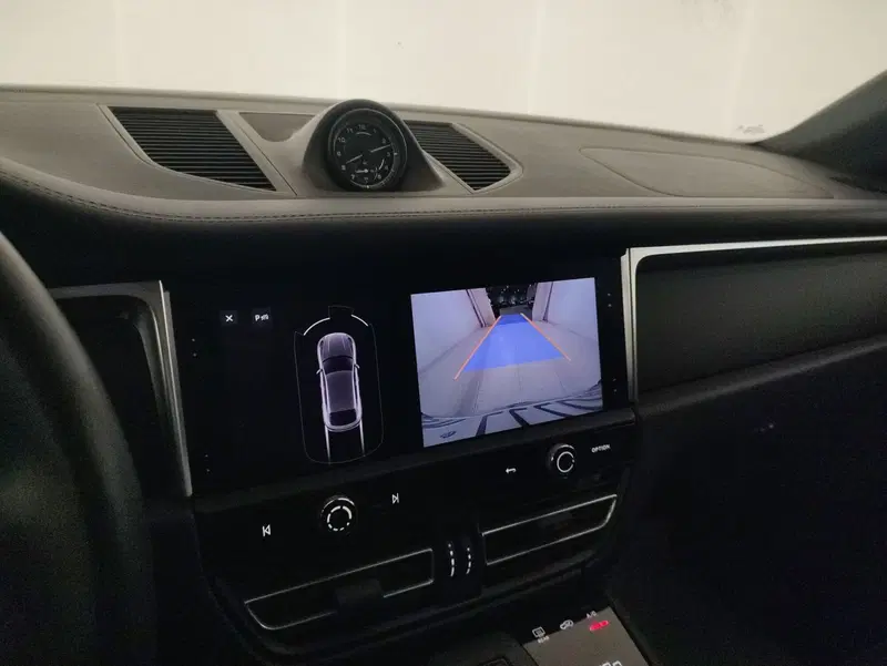 Porsche Macan usata a Alessandria (13)