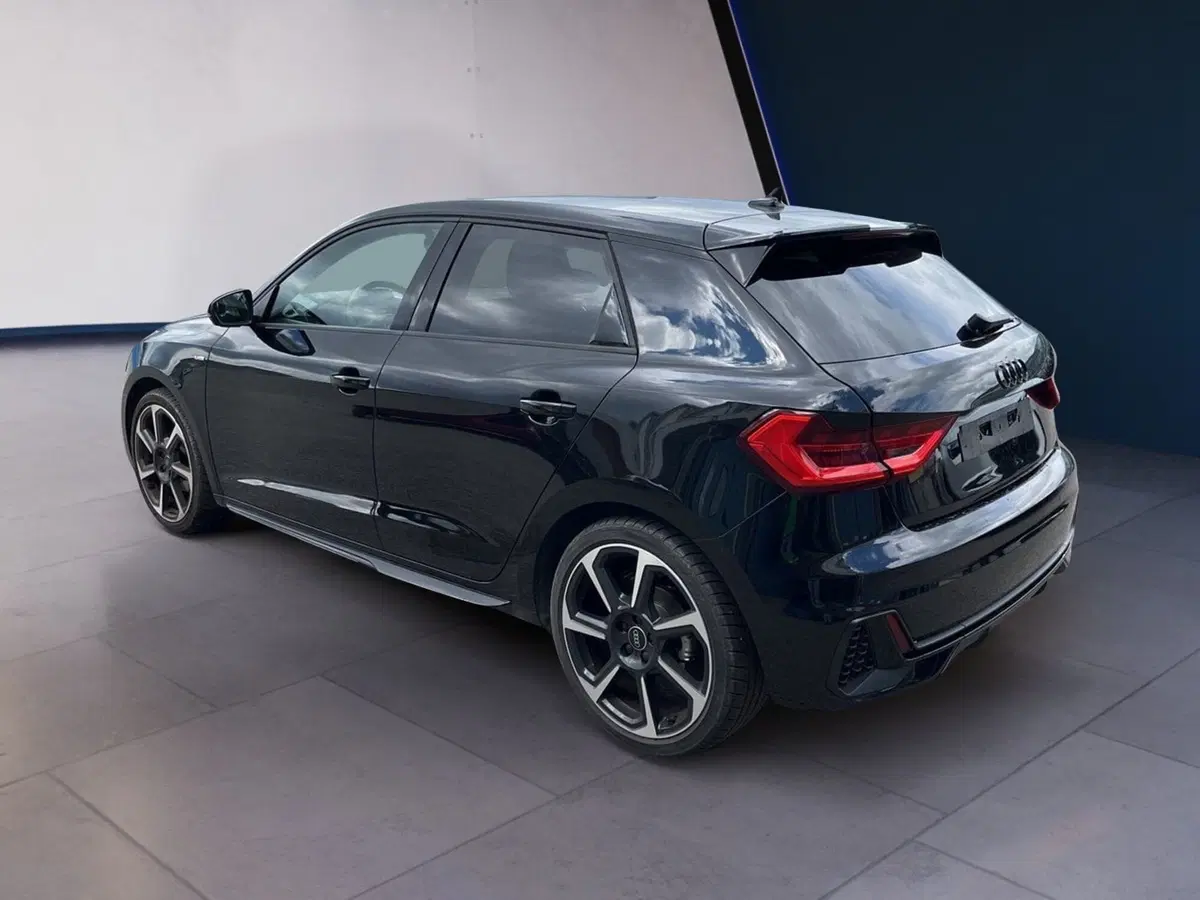 Audi A1 Sportback usata a Torino (4)