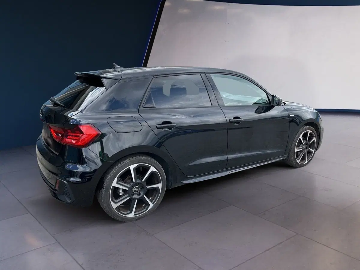 Audi A1 Sportback usata a Torino (6)