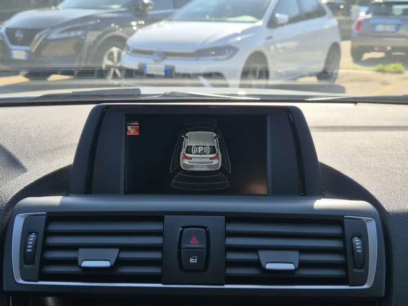 BMW Serie 1 5p. usata  (14)