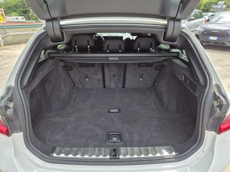 BMW Serie 3 Touring usata  (12)