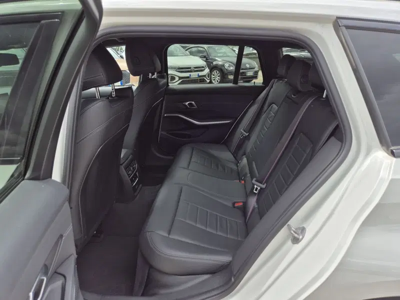BMW Serie 3 Touring usata  (7)