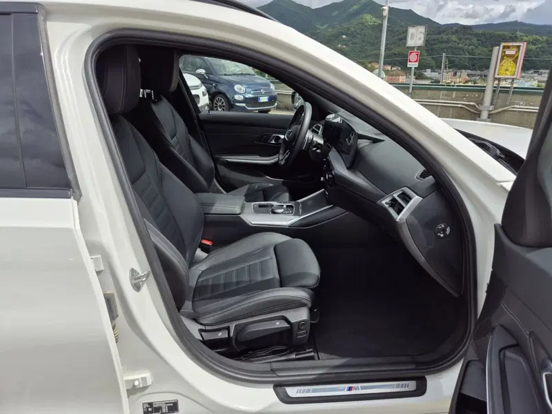 BMW Serie 3 Touring usata  (9)