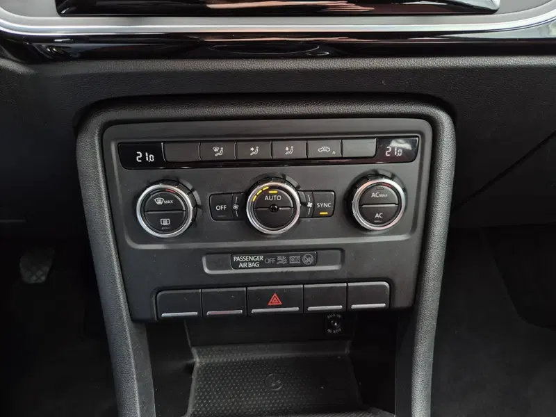 Volkswagen Maggiolino usata  (16)