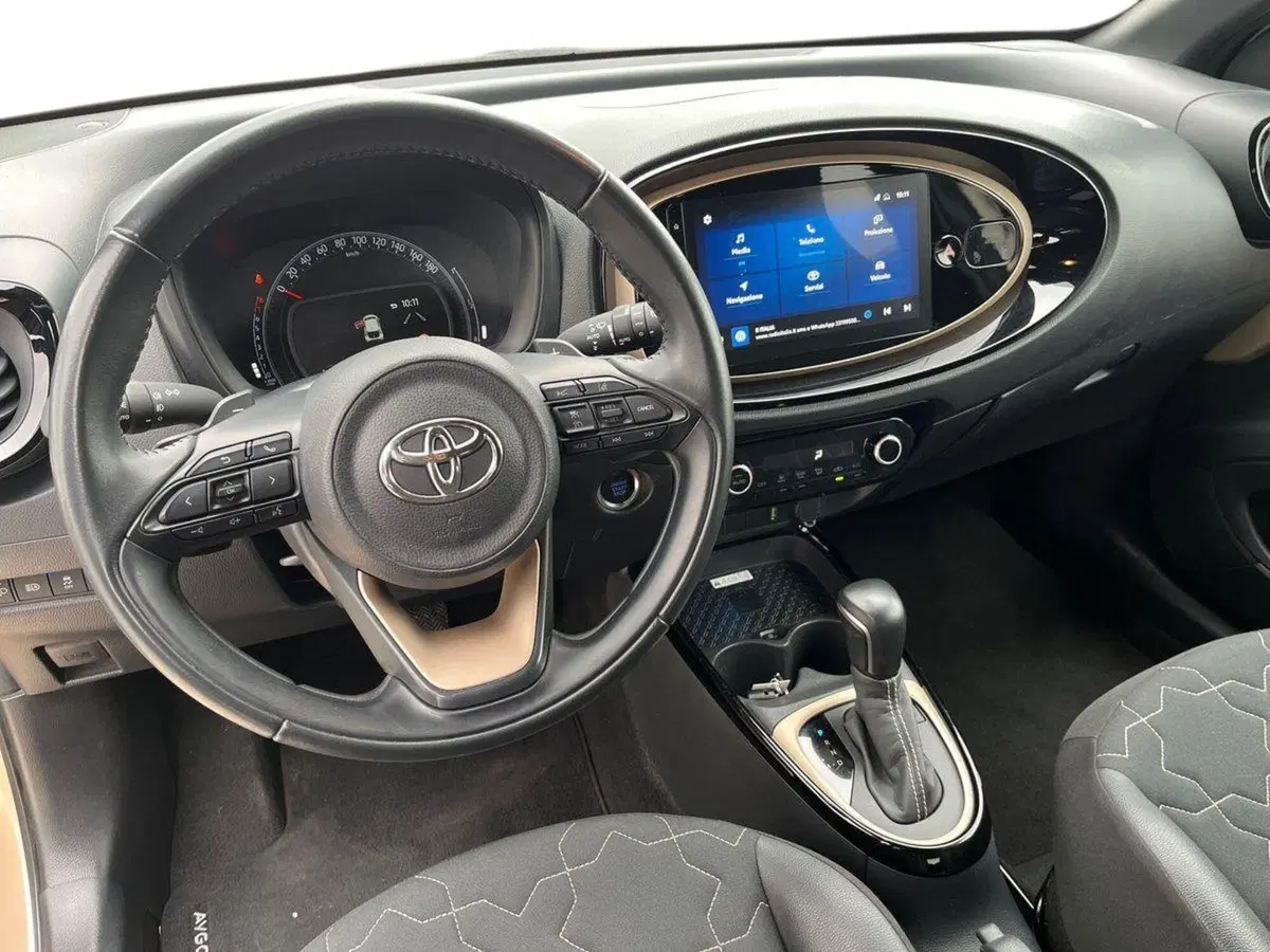 Toyota Aygo X usata a Ragusa (8)