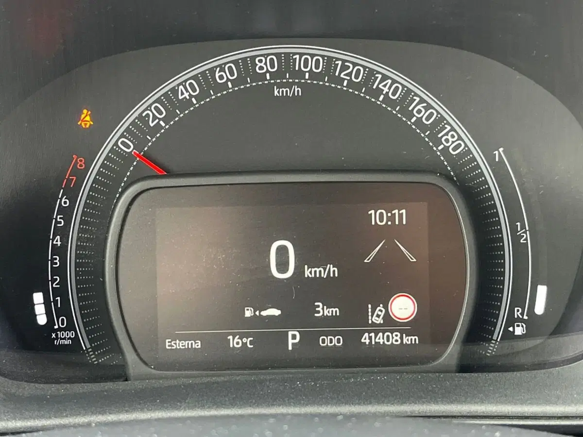 Toyota Aygo X usata a Ragusa (9)