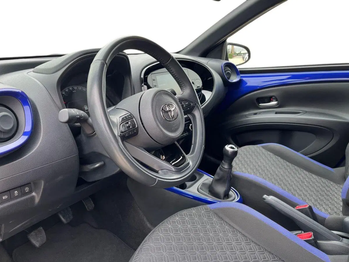 Toyota Aygo X usata a Ragusa (7)
