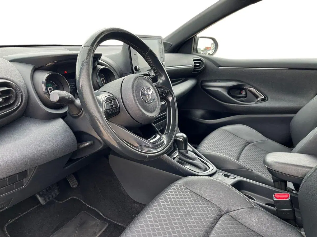 Toyota Yaris usata a Ragusa (7)