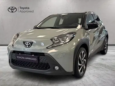 Toyota Aygo X 1.0 Trend 72cv del 2024 usata a Prato