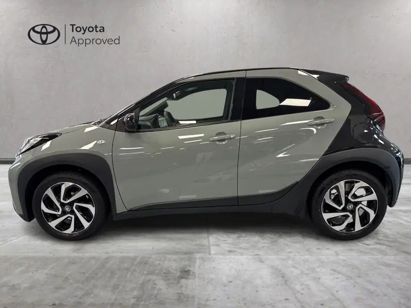Toyota Aygo X usata a Prato (3)