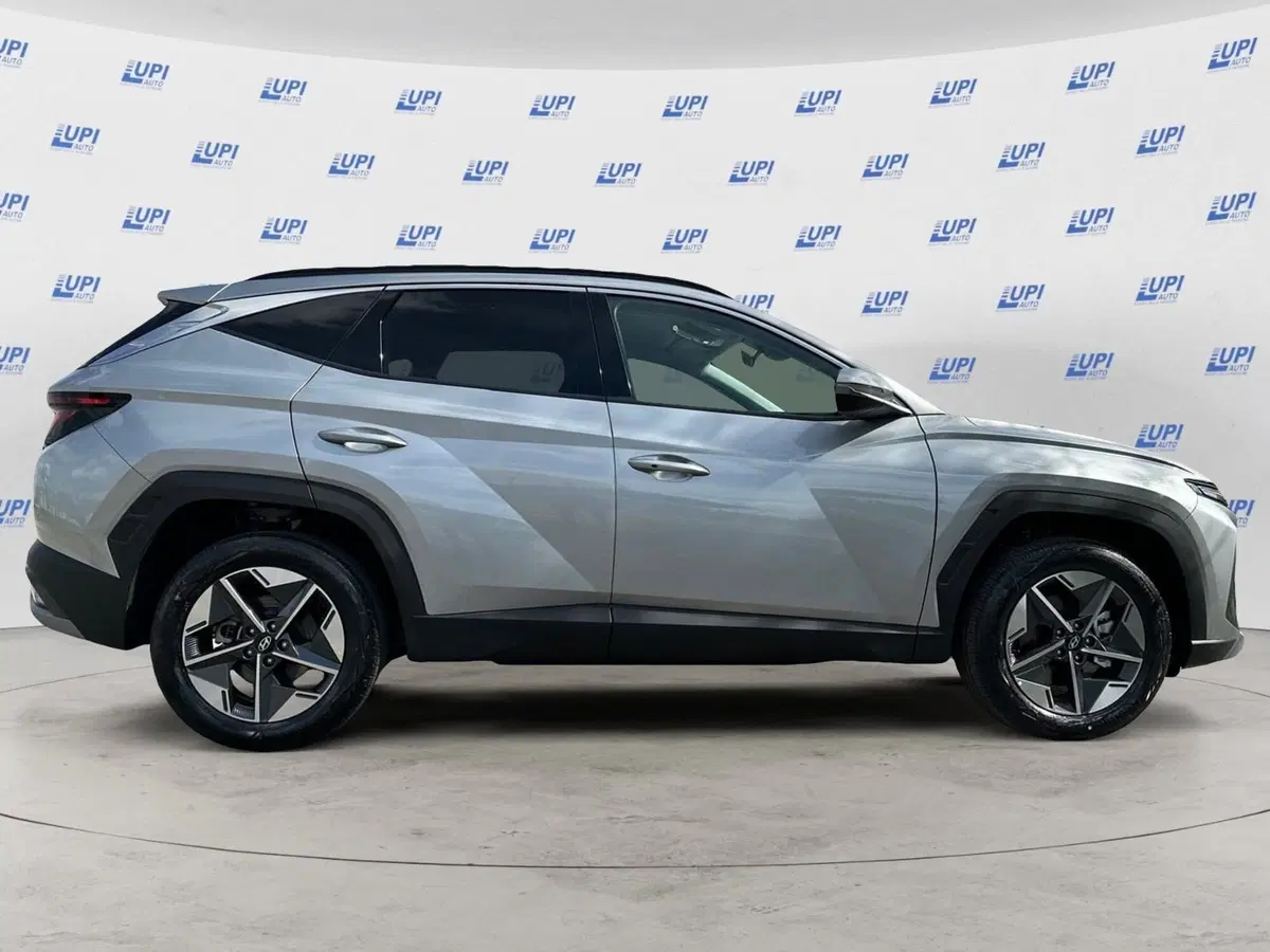 Hyundai Tucson nuova a Pistoia (3)