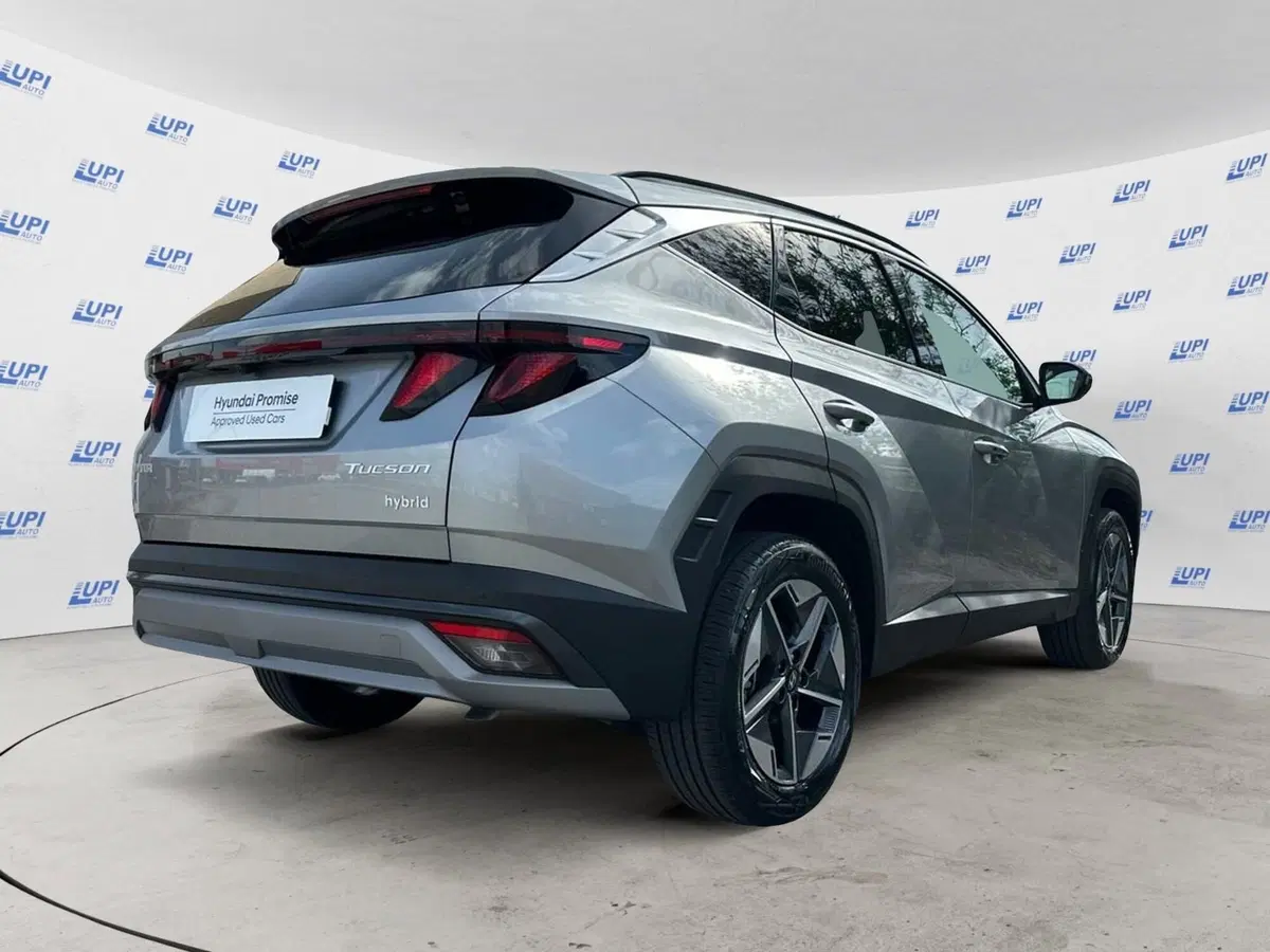 Hyundai Tucson nuova a Pistoia (5)