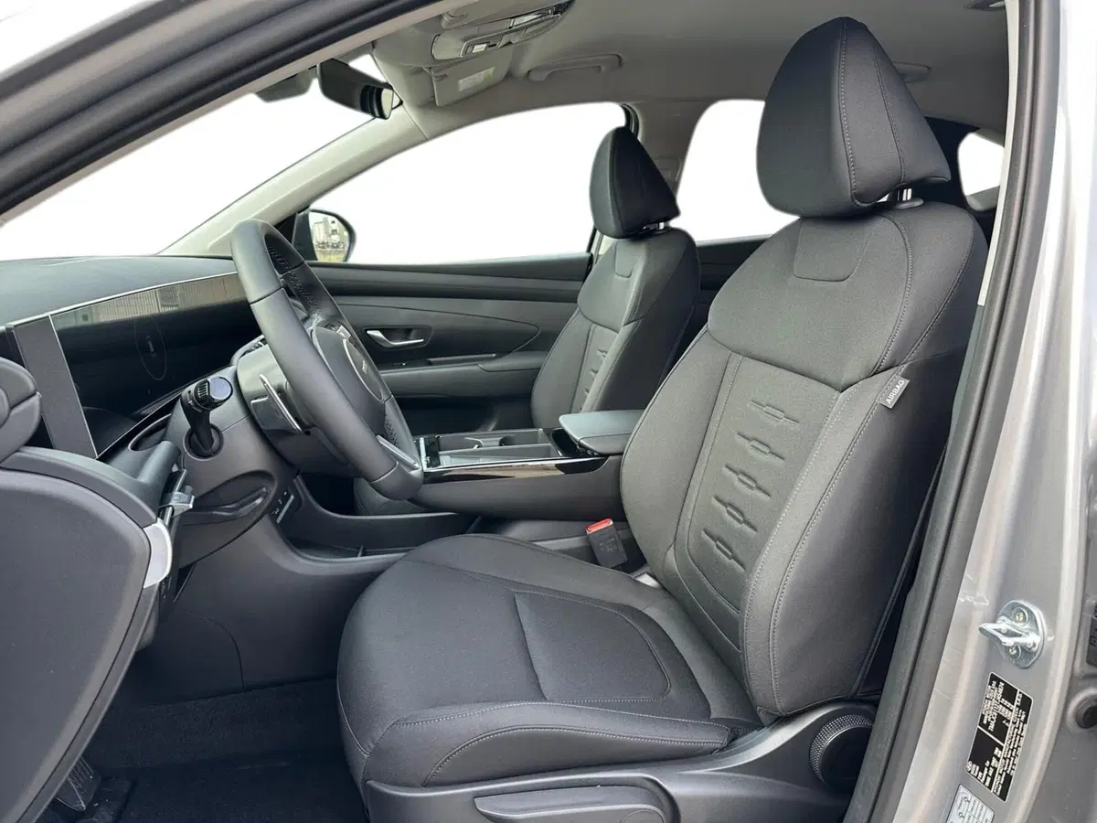 Hyundai Tucson nuova a Pistoia (8)