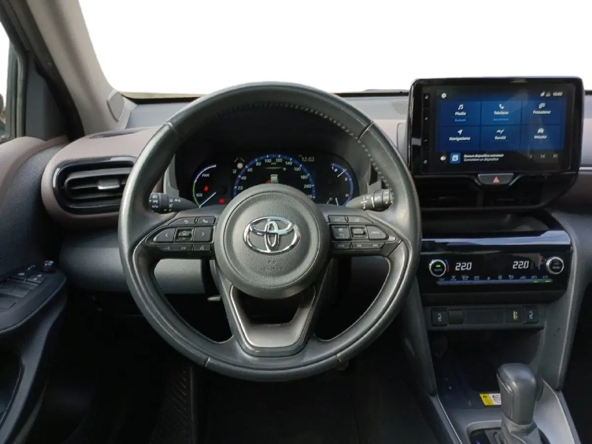 Toyota Yaris Cross usata a Milano (11)