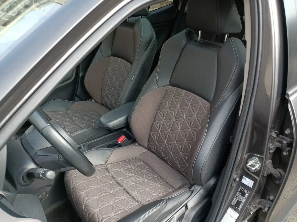 Toyota Yaris Cross usata a Milano (13)