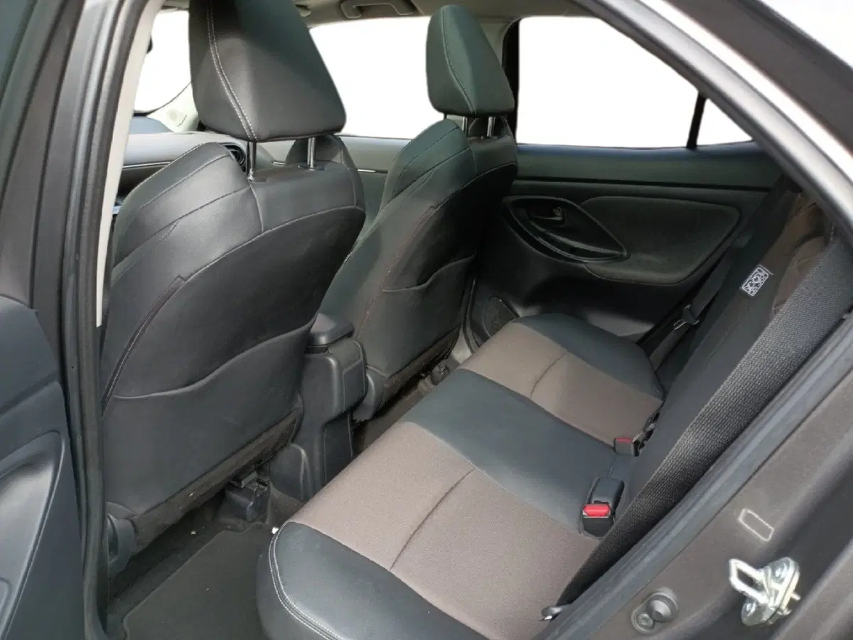 Toyota Yaris Cross usata a Milano (17)