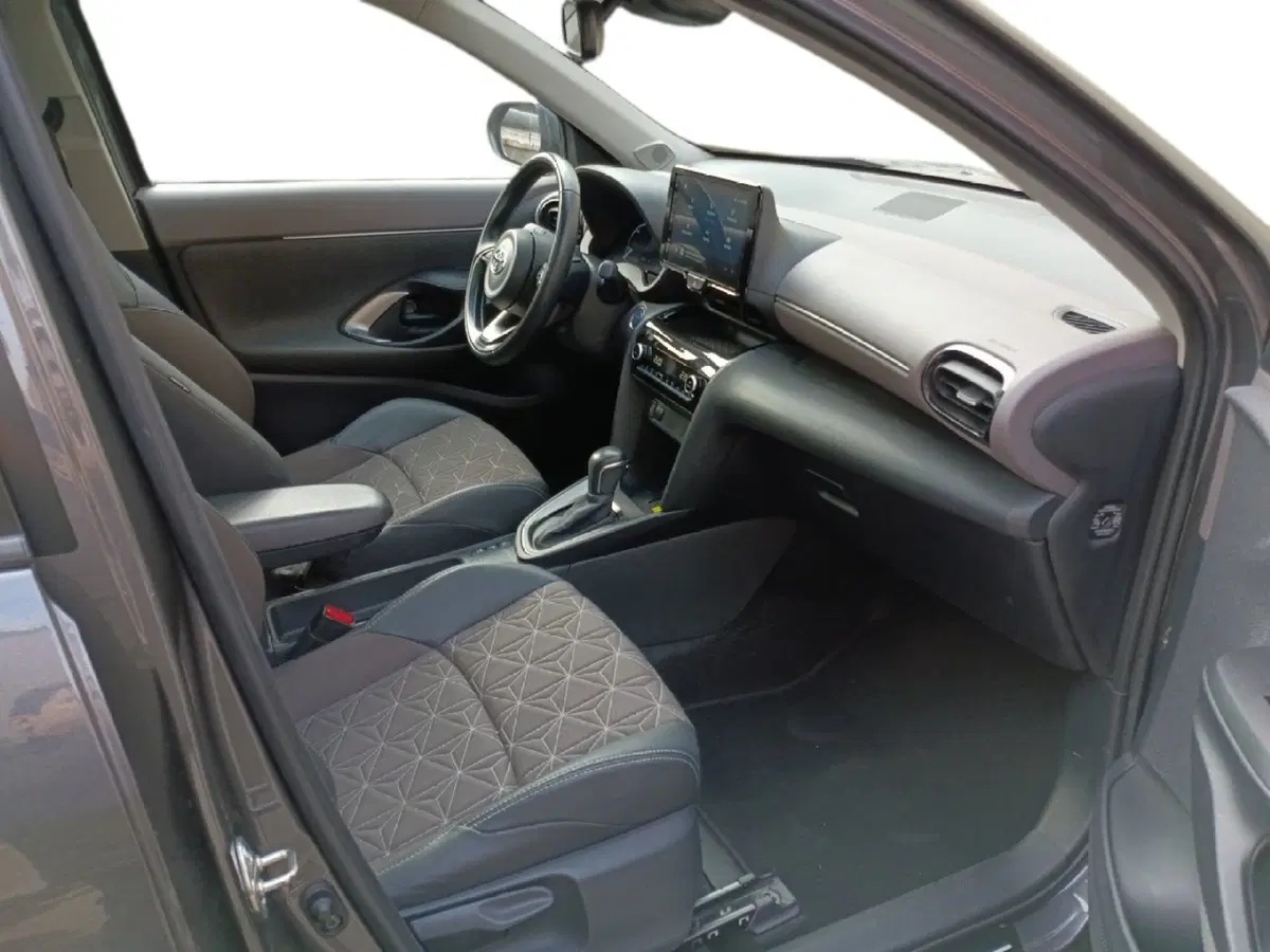 Toyota Yaris Cross usata a Milano (7)