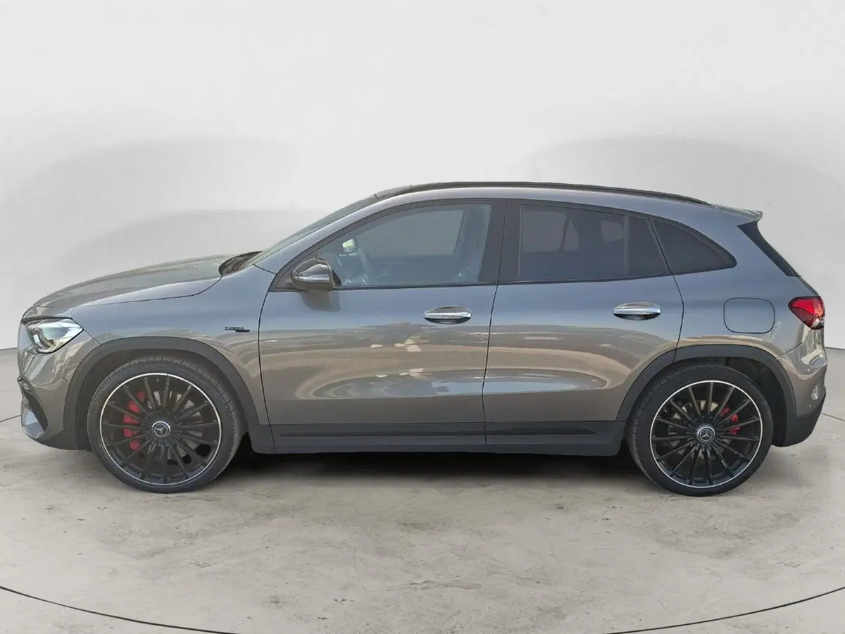 Mercedes-Benz GLA SUV nuova a Ancona (2)