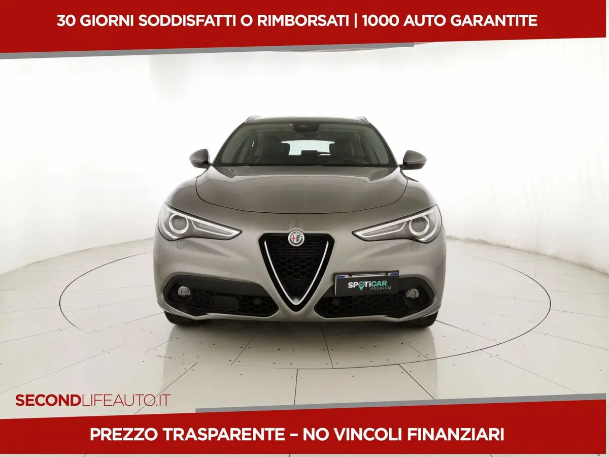Alfa Romeo Stelvio usata a Chieti (6)