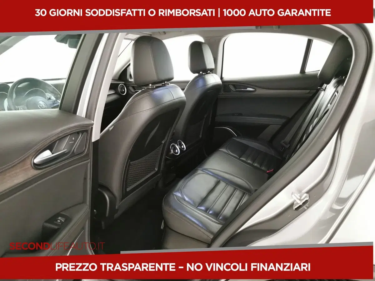 Alfa Romeo Stelvio usata a Chieti (8)
