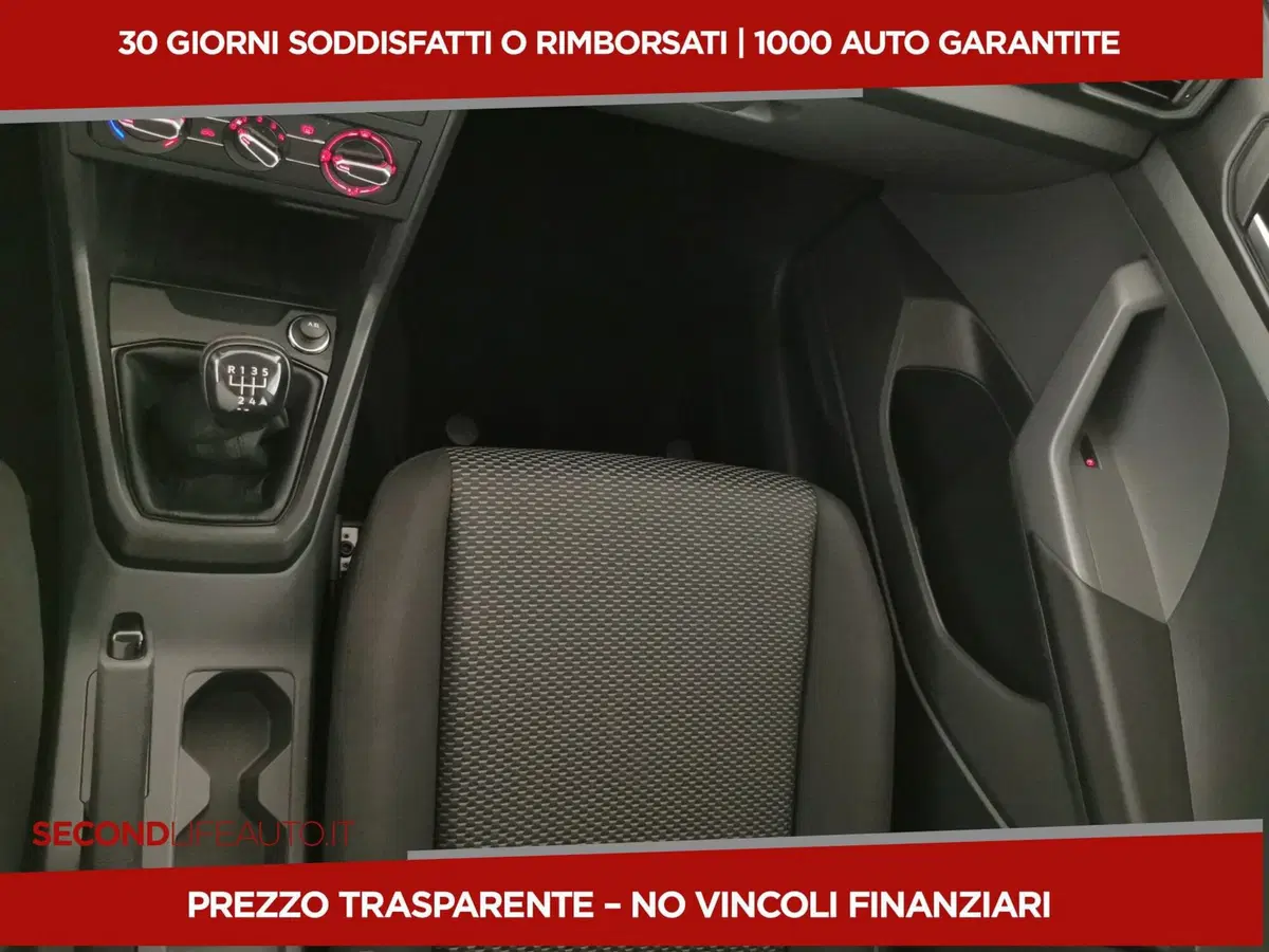 Volkswagen T-Cross usata a Chieti (17)