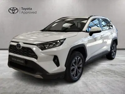 Toyota Rav4 HV (218CV) E-CVT 2WD Active del 2023 usata a Frascati