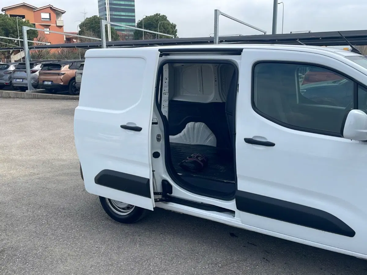 Opel Combo Life usata a Bologna (17)