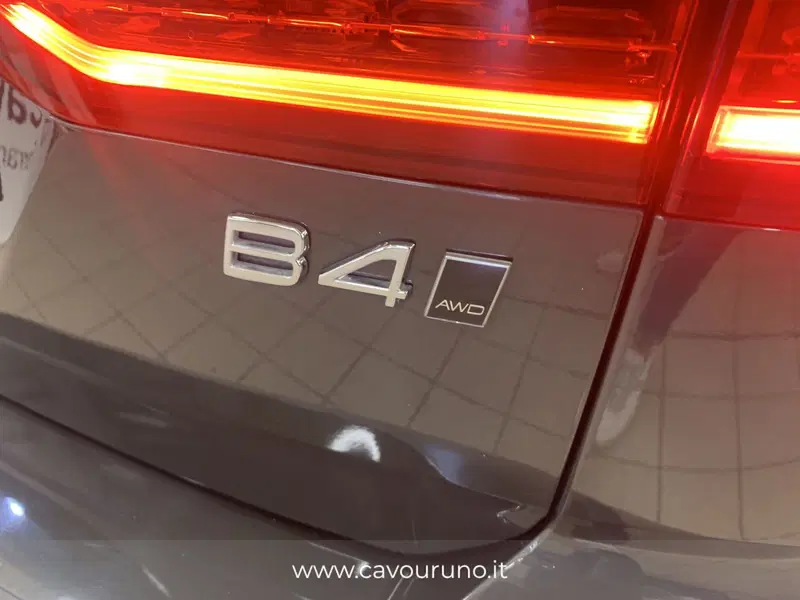 Volvo V60 Cross Country usata a Ferrara (14)